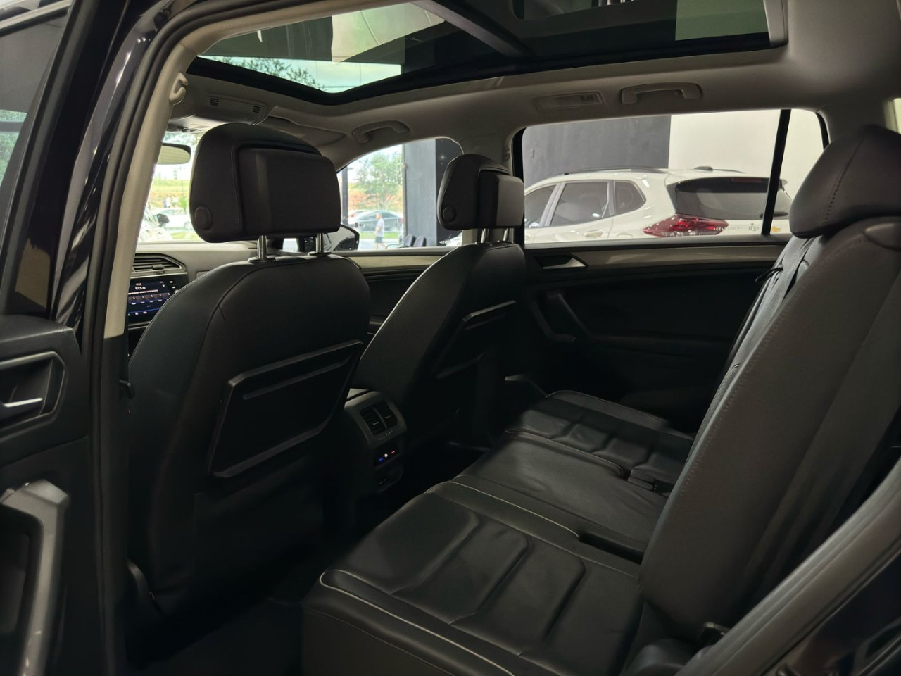 Tiguan 1.4 250 TSI TOTAL FLEX ALLSPACE COMFORTLINE TURBO AUTOMÁTICO TIPTRONIC