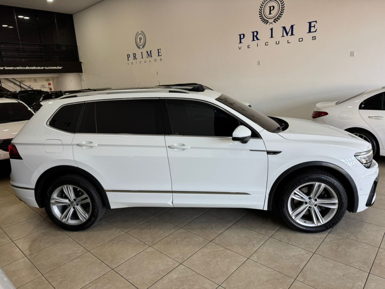 Tiguan 2.0 16V 4P FSI R-LINE TURBO AUTOMÁTICO