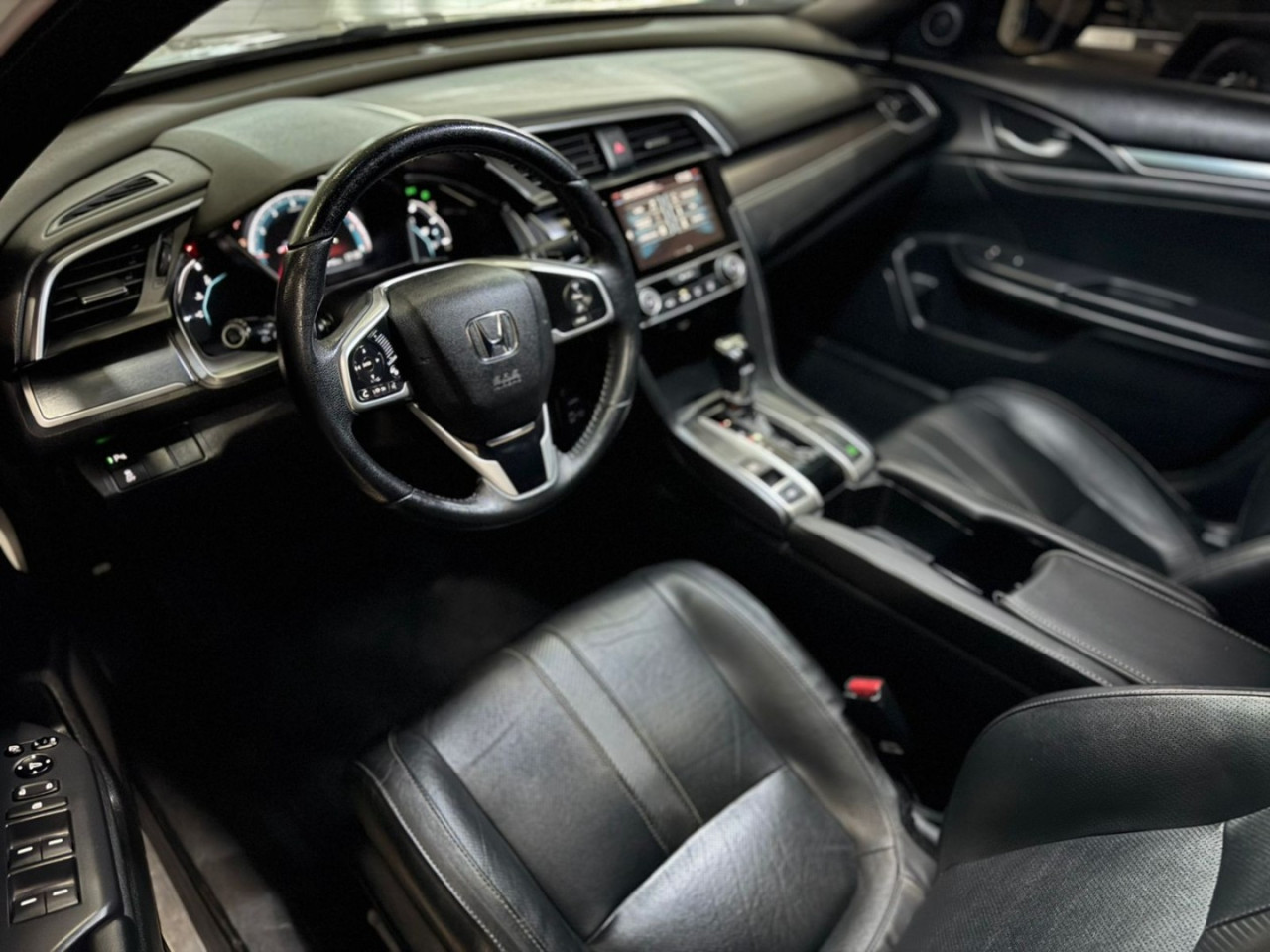 Civic 1.5 16V 4P TOURING TURBO AUTOMÁTICO CVT