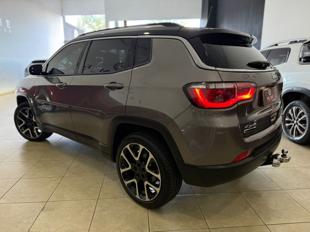 Compass 2.0 16V 4P 350 LIMITED 4X4 TURBO DIESEL AUTOMÁTICO