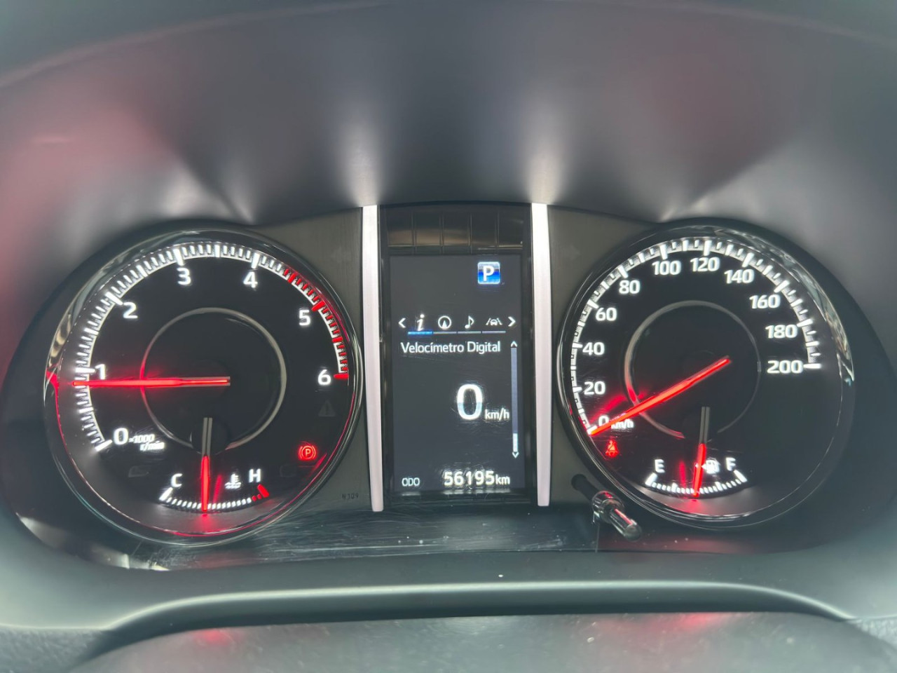 Hilux SW4 2.8 16V 4P GR-S 7 LUGARES 4X4 TURBO DIESEL AUTOMÁTICO