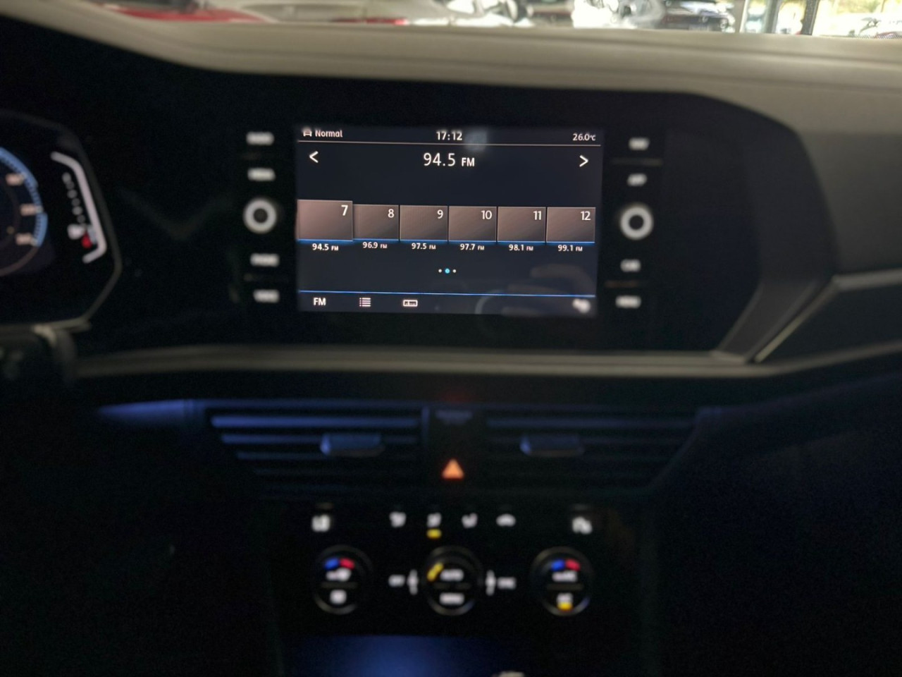 Jetta 1.4 4P 250 TSI R-LINE AUTOMÁTICO