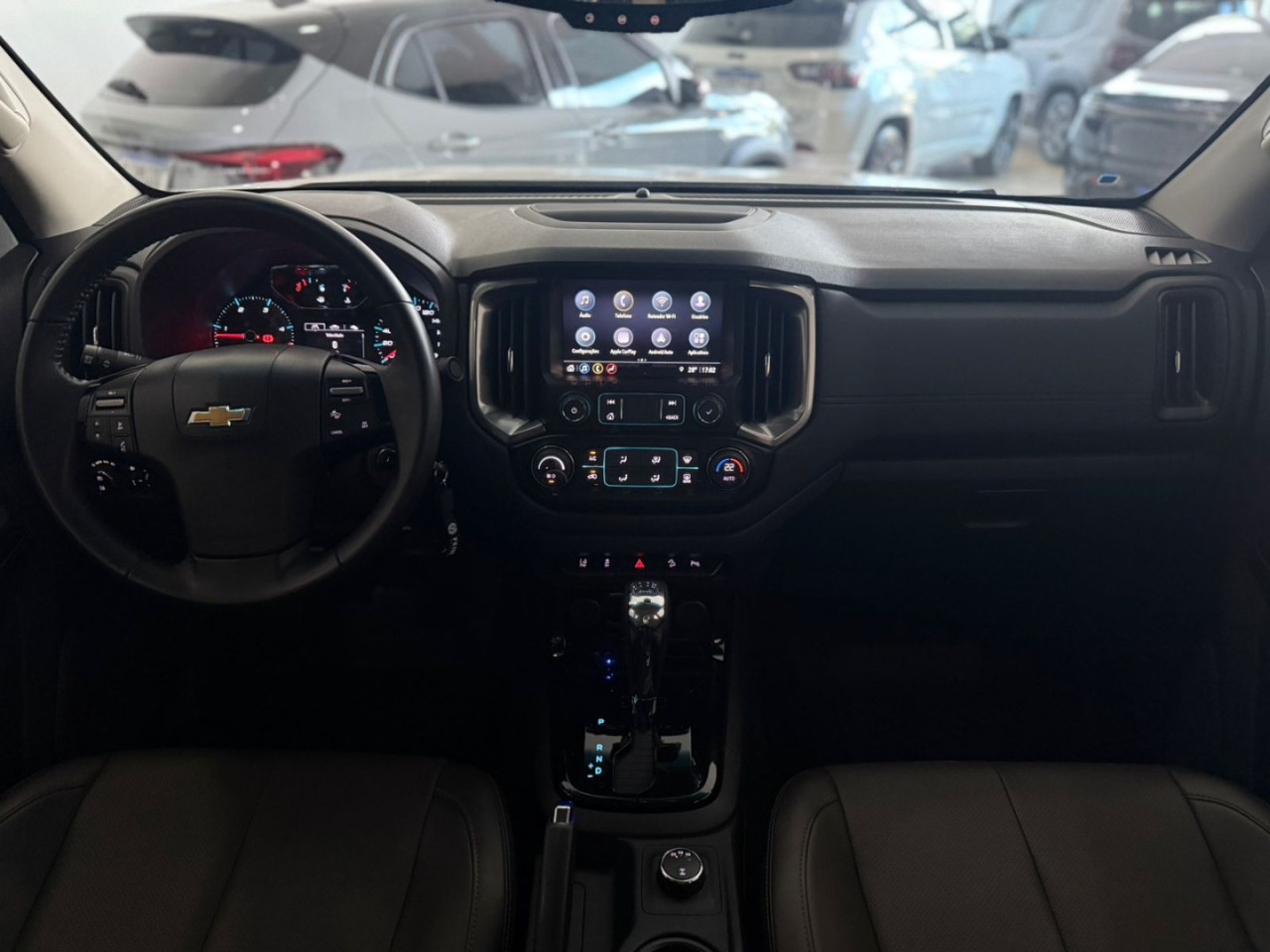 S10 2.8 12V HIGH COUNTRY CABINE DUPLA 4X4 TURBO DIESEL AUTOMÁTICO