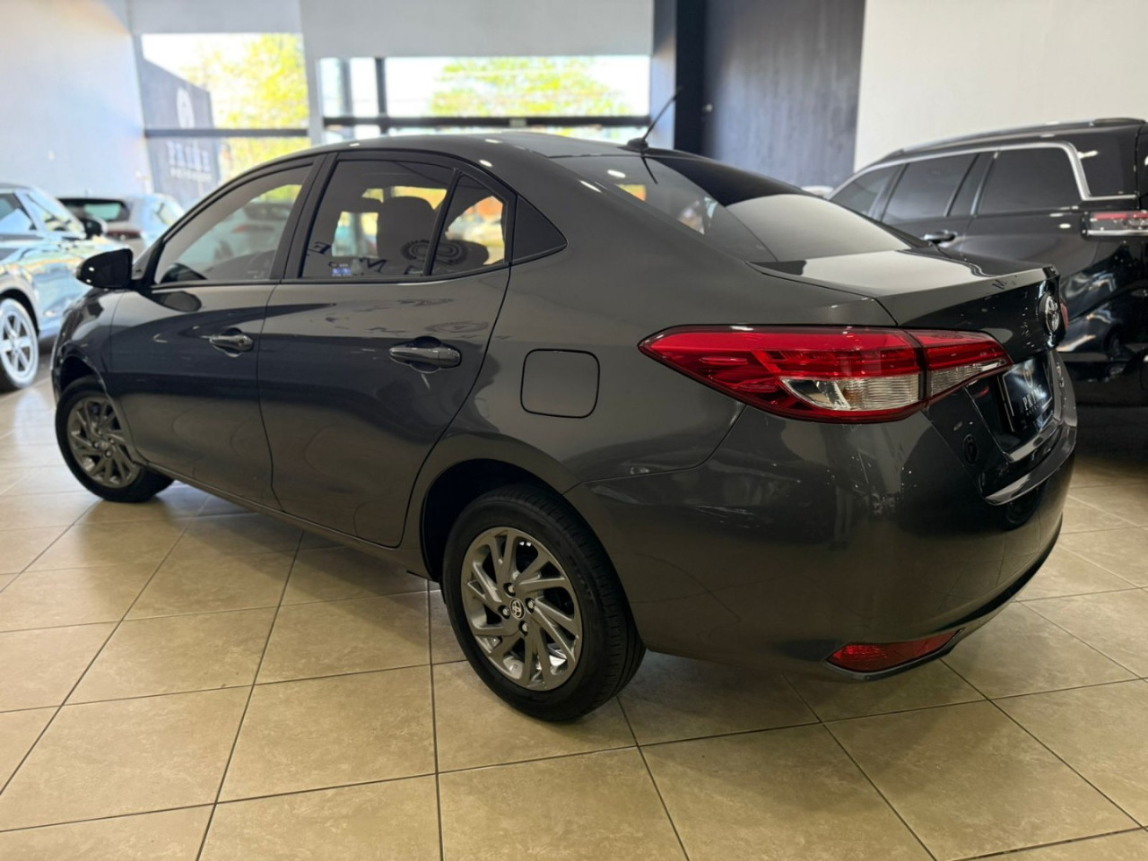 Yaris Sedan 1.5 16V 4P FLEX XS MULTIDRIVE AUTOMÁTICO CVT