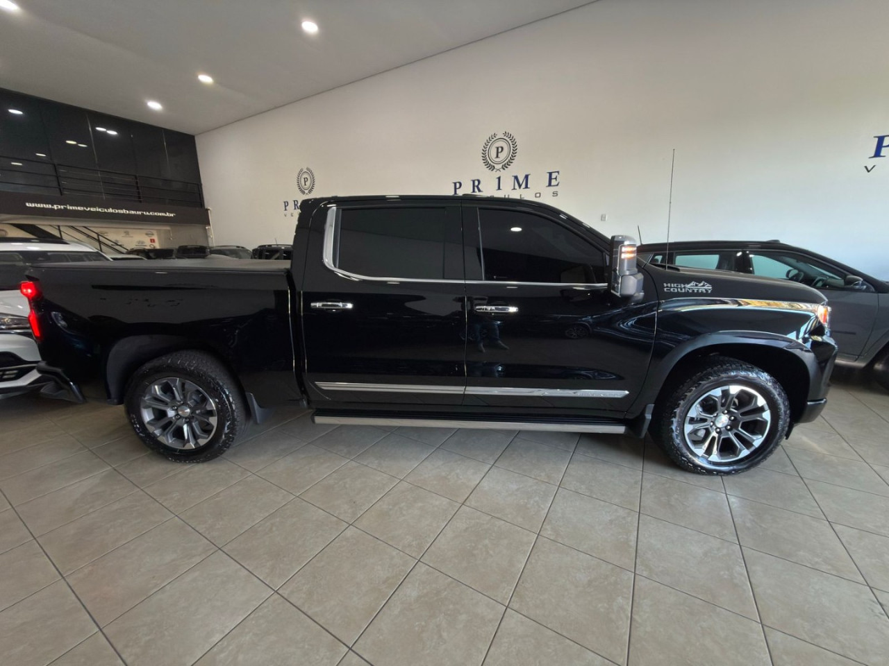 Silverado 5.3 V8 1500 HIGH COUNTRY CABINE DUPLA 4X4 AUTOMÁTICO