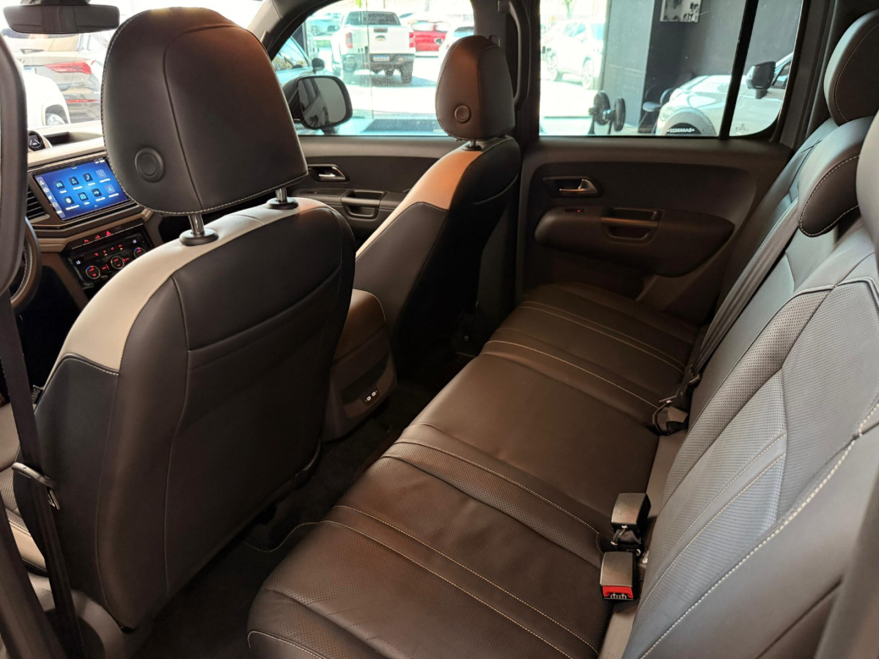 Amarok 3.0 V6 CABINE DUPLA HIGHLINE 4X4 TURBO INTERCOOLER AUTOMÁTICO