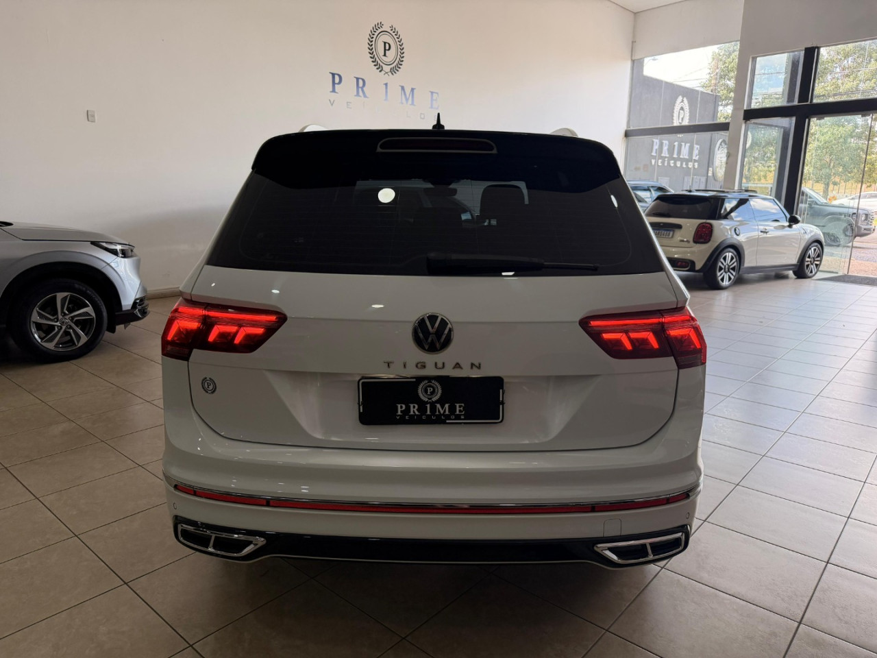 Tiguan 2.0 16V 4P TSI 350 TURBO R-LINE 4MOTION DSG AUTOMÁTICO