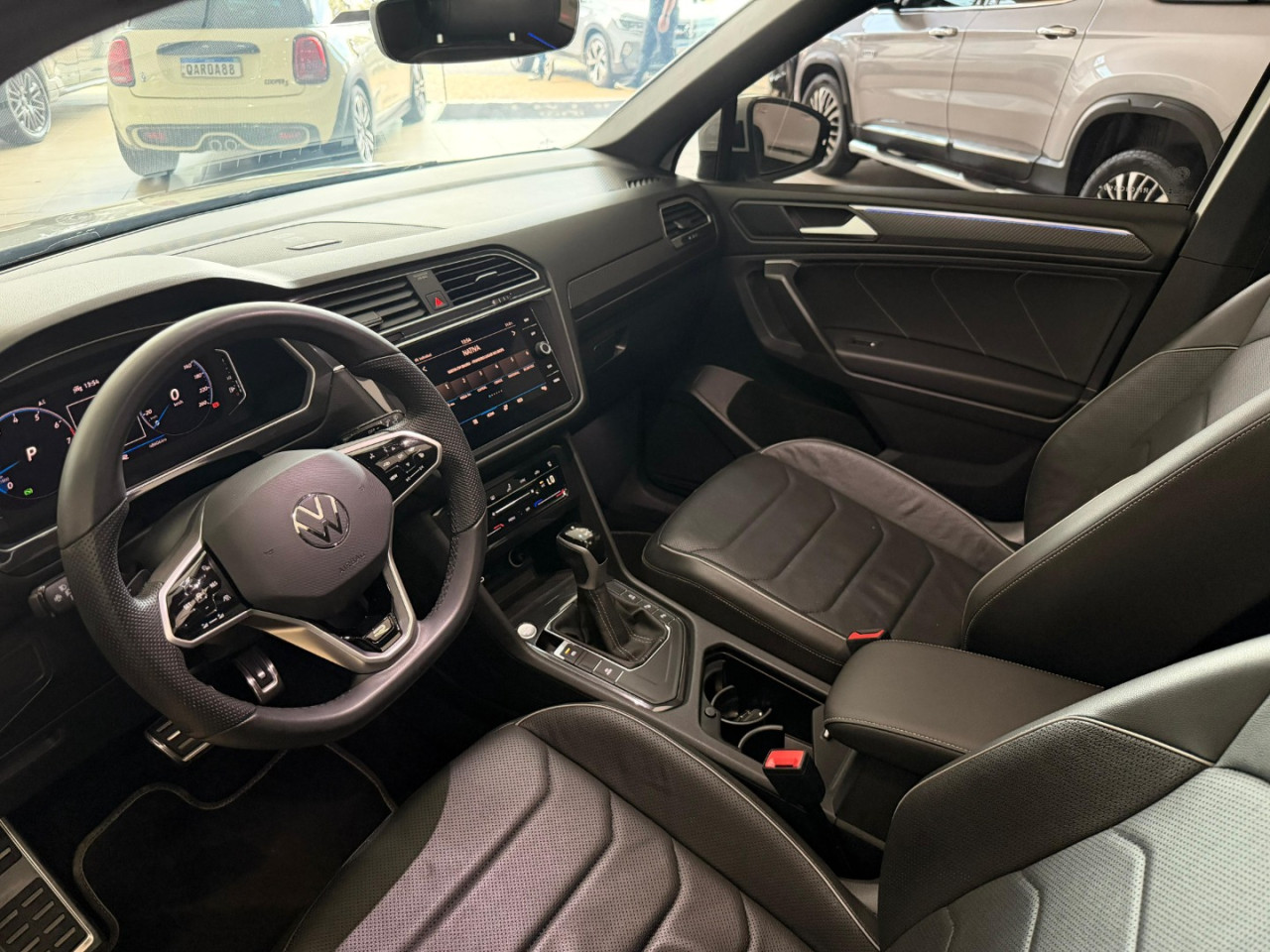 Tiguan 2.0 16V 4P TSI 350 TURBO R-LINE 4MOTION DSG AUTOMÁTICO