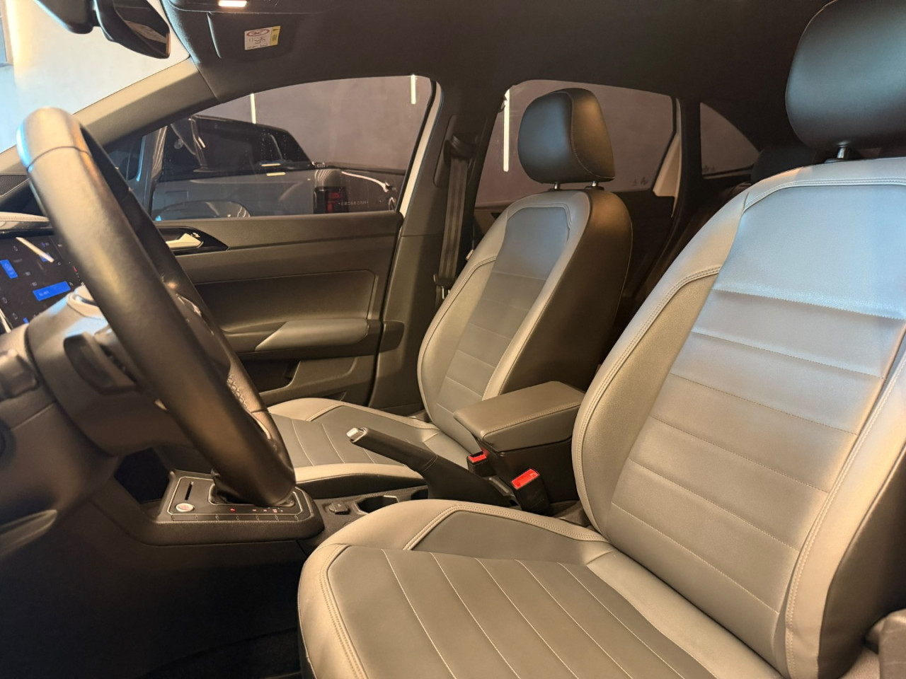 Nivus 1.0 4P FLEX 200 TSI HIGHLINE TURBO AUTOMÁTICO