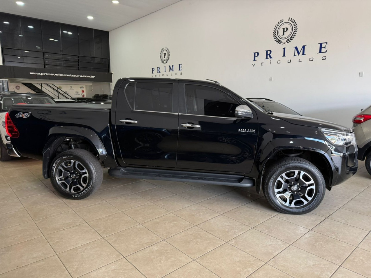 Hilux Caminhonete 2.8 16V SRX PLUS 4X4 TURBO DIESEL CABINE DUPLA AUTOMÁTICO