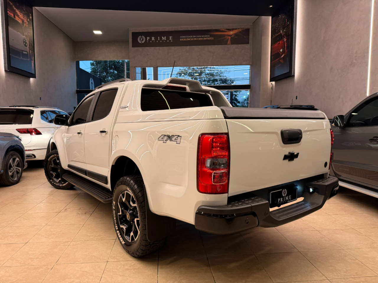S10 2.8 12V HIGH COUNTRY CABINE DUPLA 4X4 TURBO DIESEL AUTOMÁTICO