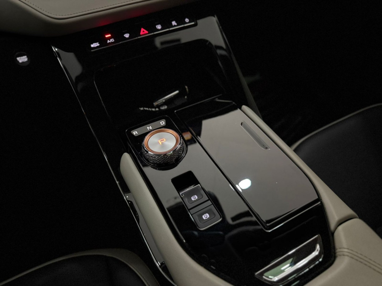 Haval H6 1.5 16V 4P PHEV19 E-TRACTION AUTOMÁTICO