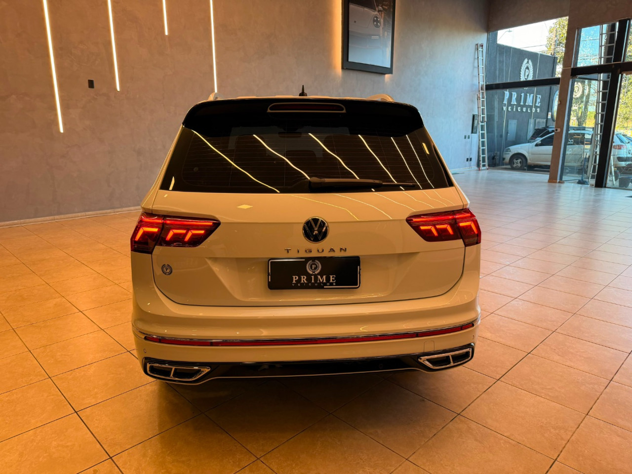 Tiguan 2.0 16V 4P TSI 300 TURBO R-LINE AUTOMÁTICO