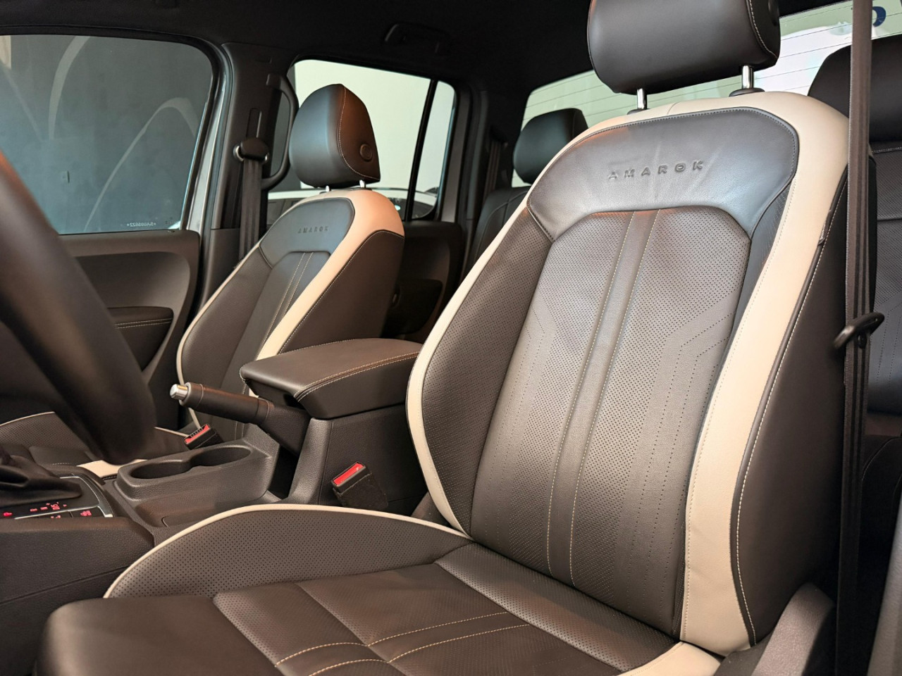 Amarok 3.0 V6 CABINE DUPLA HIGHLINE 4X4 TURBO INTERCOOLER AUTOMÁTICO
