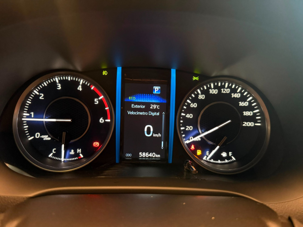 Hilux SW4 2.8 16V 4P SRX 4X4 7 LUGARES TURBO DIESEL AUTOMÁTICO