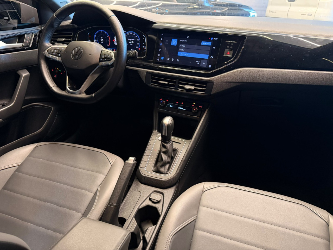 Nivus 1.0 4P FLEX 200 TSI HIGHLINE TURBO AUTOMÁTICO
