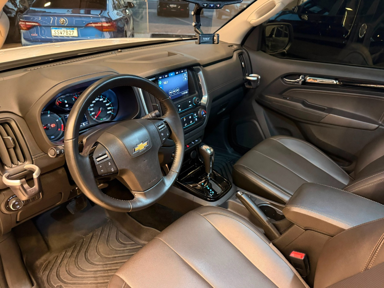 S10 2.8 12V HIGH COUNTRY CABINE DUPLA 4X4 TURBO DIESEL AUTOMÁTICO