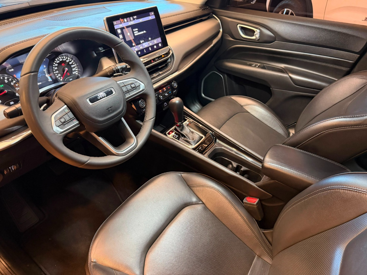 Compass 1.3 16V 4P FLEX LONGITUDE T270 TURBO AUTOMÁTICO