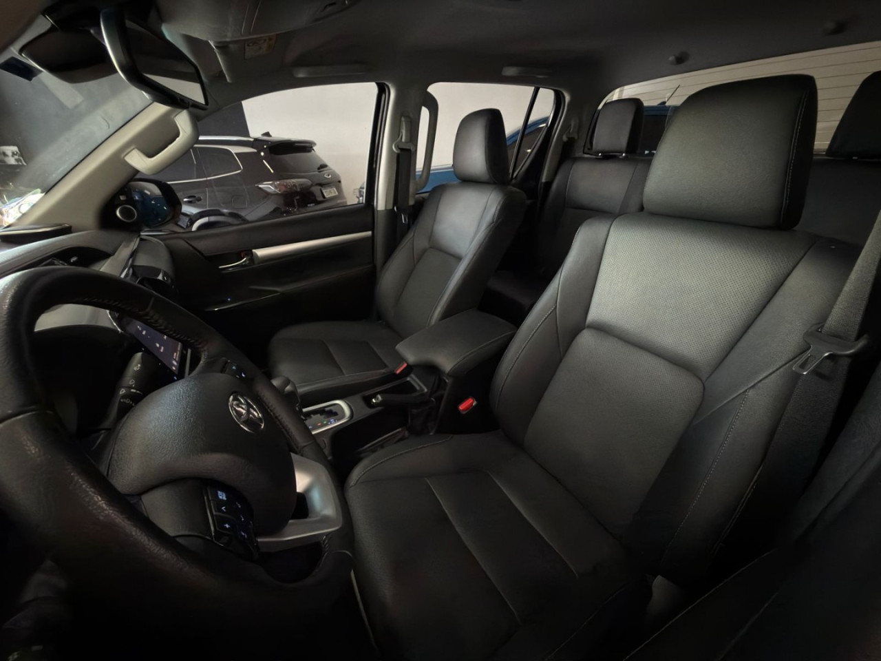 Hilux Caminhonete 2.8 16V SRX PLUS 4X4 TURBO DIESEL CABINE DUPLA AUTOMÁTICO