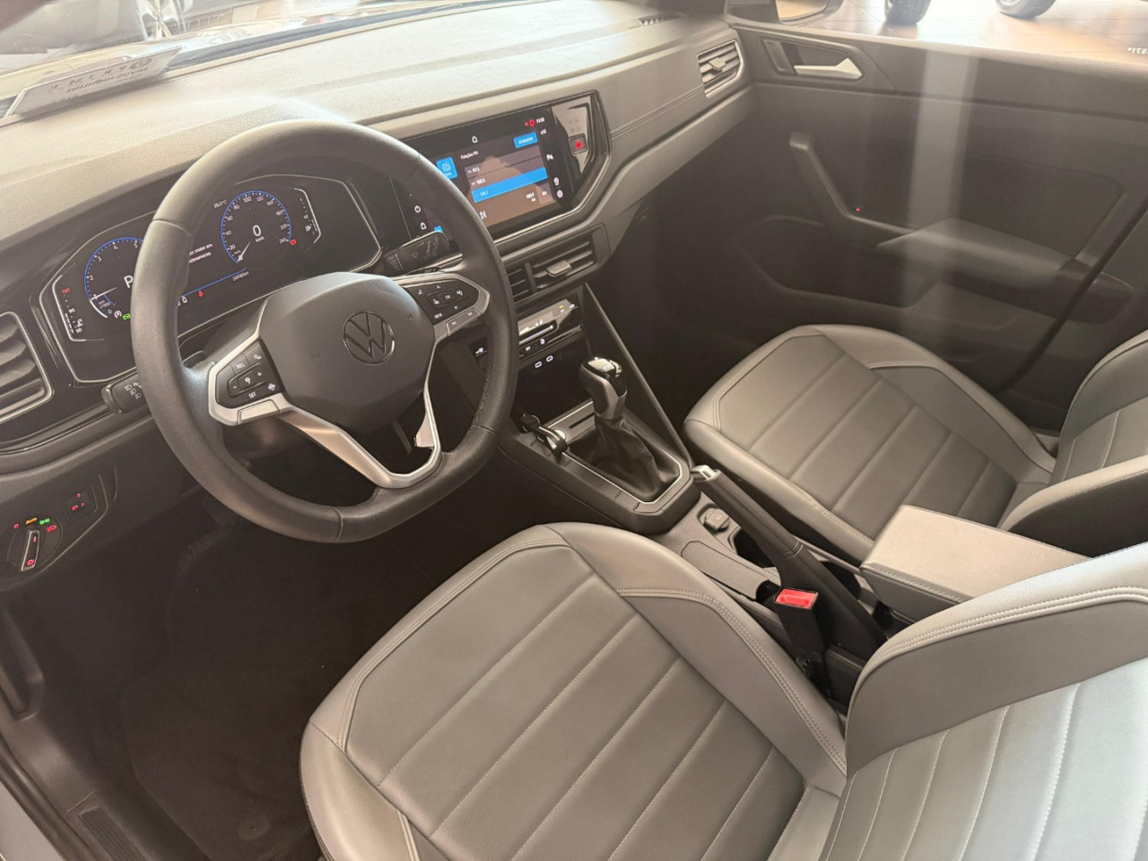 Nivus 1.0 4P FLEX 200 TSI HIGHLINE TURBO AUTOMÁTICO