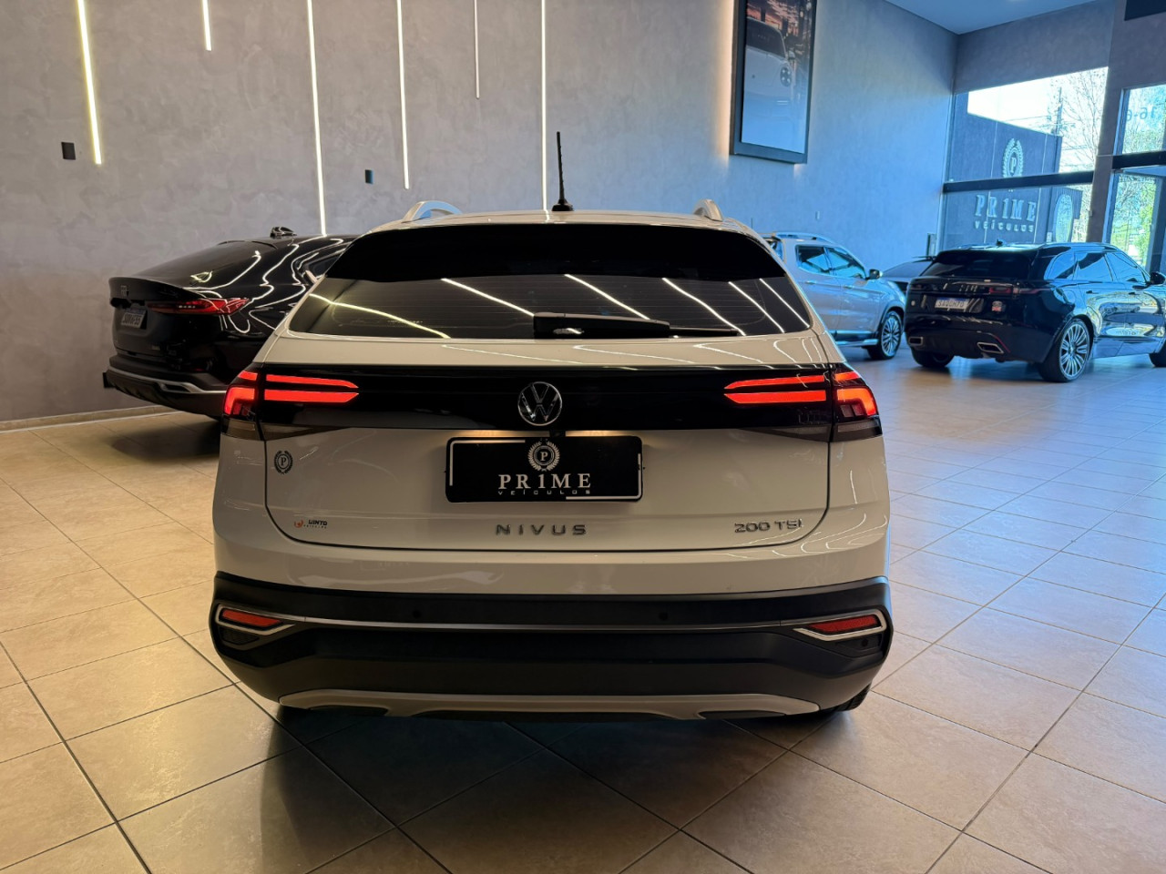 Nivus 1.0 4P FLEX 200 TSI HIGHLINE TURBO AUTOMÁTICO