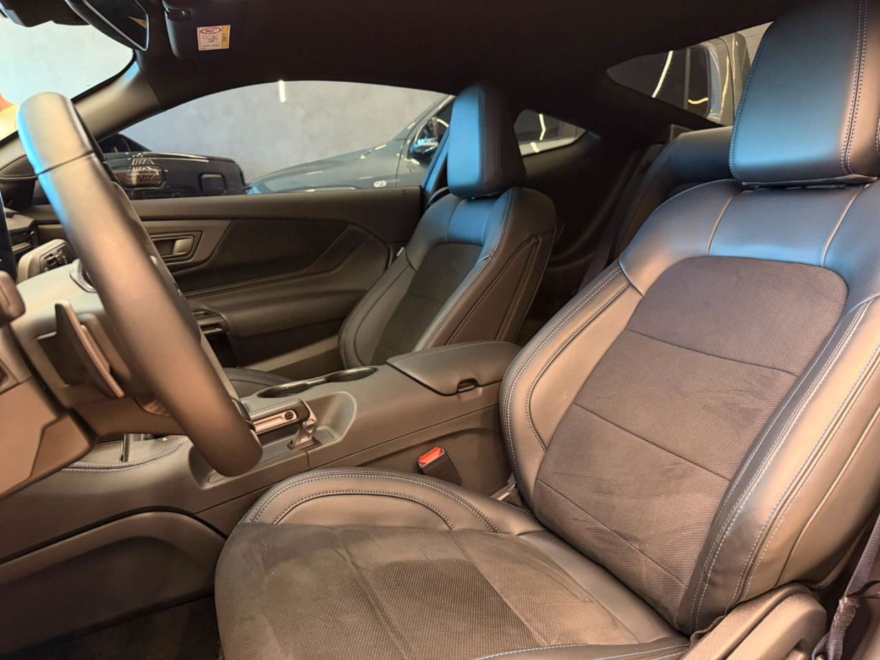 Mustang 5.0 V8 32V DARK HORSE SELECTSHIFT AUTOMÁTICO