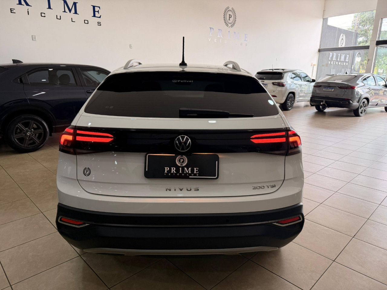 Nivus 1.0 4P FLEX 200 TSI HIGHLINE TURBO AUTOMÁTICO