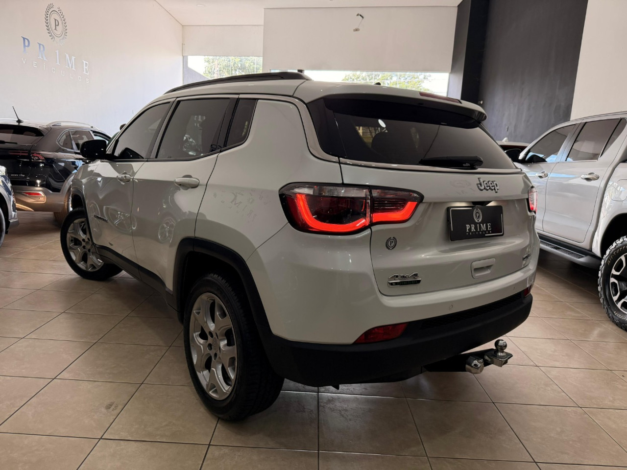 Compass 2.0 16V 4P LONGITUDE TURBO DIESEL 4X4 AUTOMÁTICO