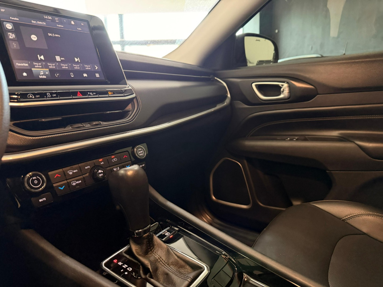 Compass 1.3 16V 4P FLEX SPORT T270 TURBO AUTOMÁTICO