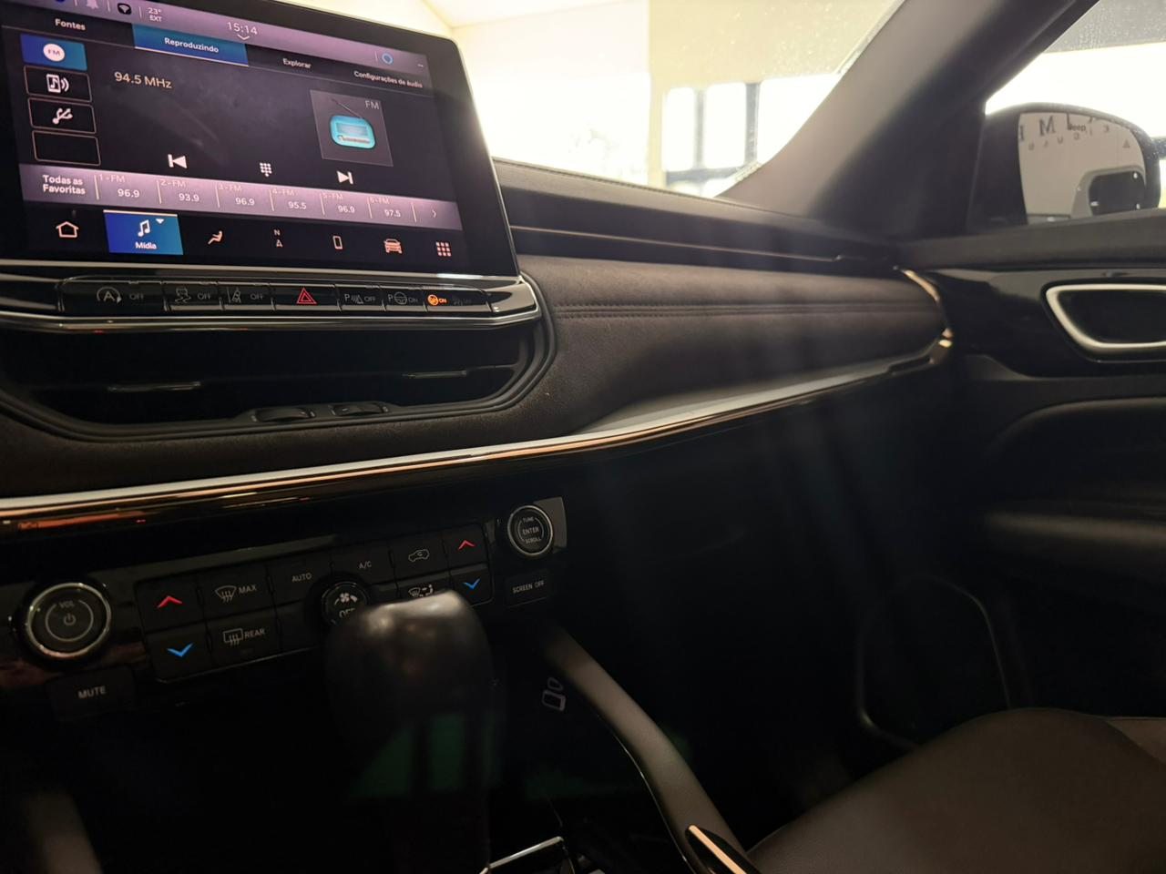 Commander 1.3 16V 4P FLEX T270 OVERLAND TURBO AUTOMÁTICO AT6