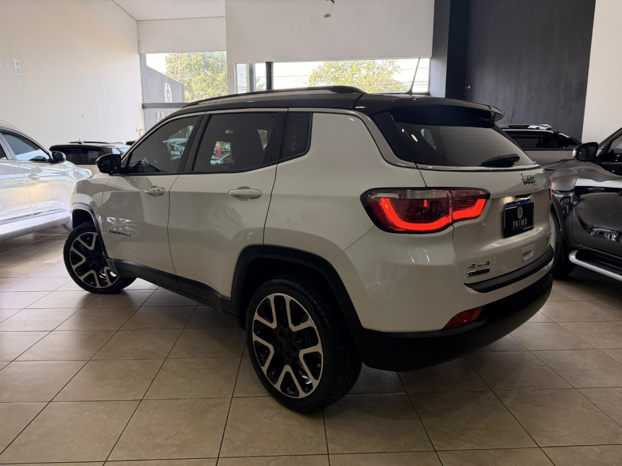 Compass 2.0 16V 4P 350 LIMITED 4X4 TURBO DIESEL AUTOMÁTICO