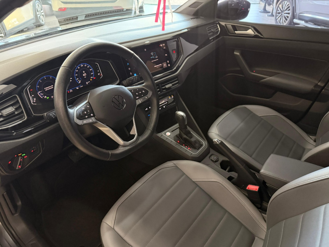 Nivus 1.0 4P FLEX 200 TSI HIGHLINE TURBO AUTOMÁTICO