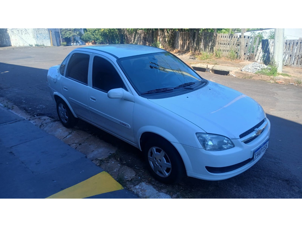 Classic Sedan 1.0 4P VHCE FLEX