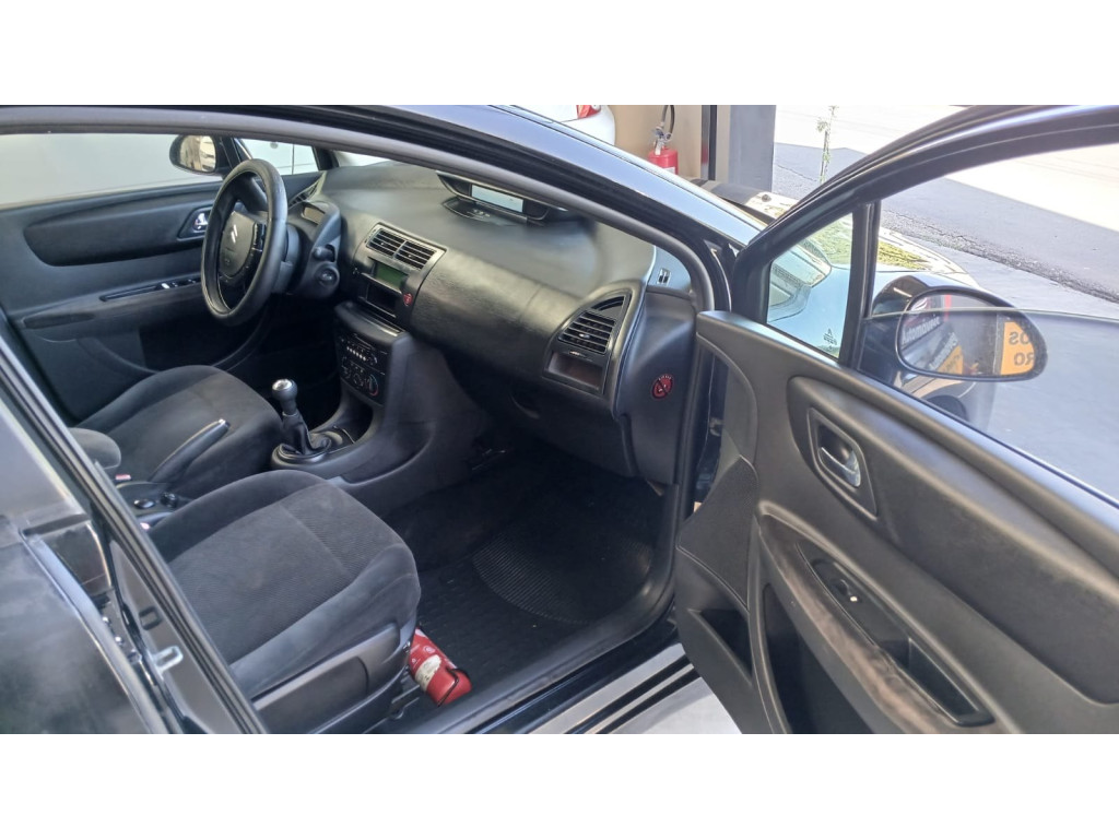 C4 Hatch 1.6 16V 4P GLX