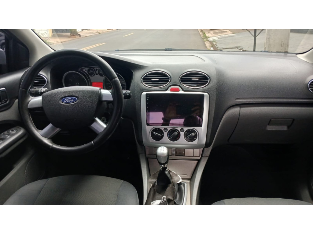 Focus Sedan 1.6 4P