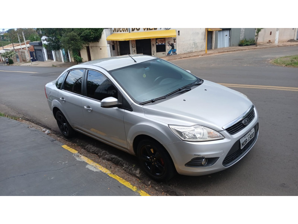 Focus Sedan 1.6 4P