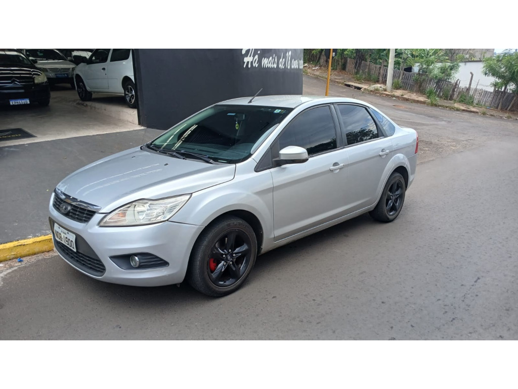 Focus Sedan 1.6 4P