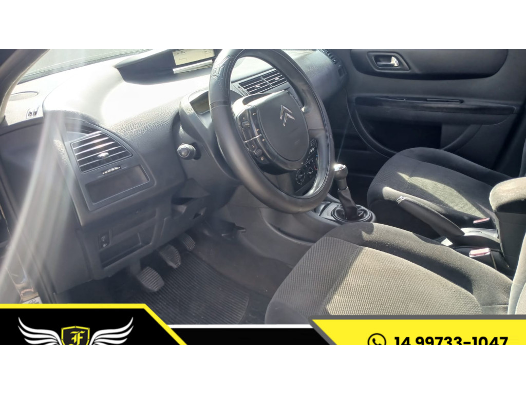 C4 Hatch 1.6 16V 4P GLX