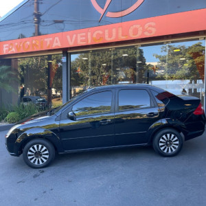Fiesta Sedan 1.6 4P FLEX