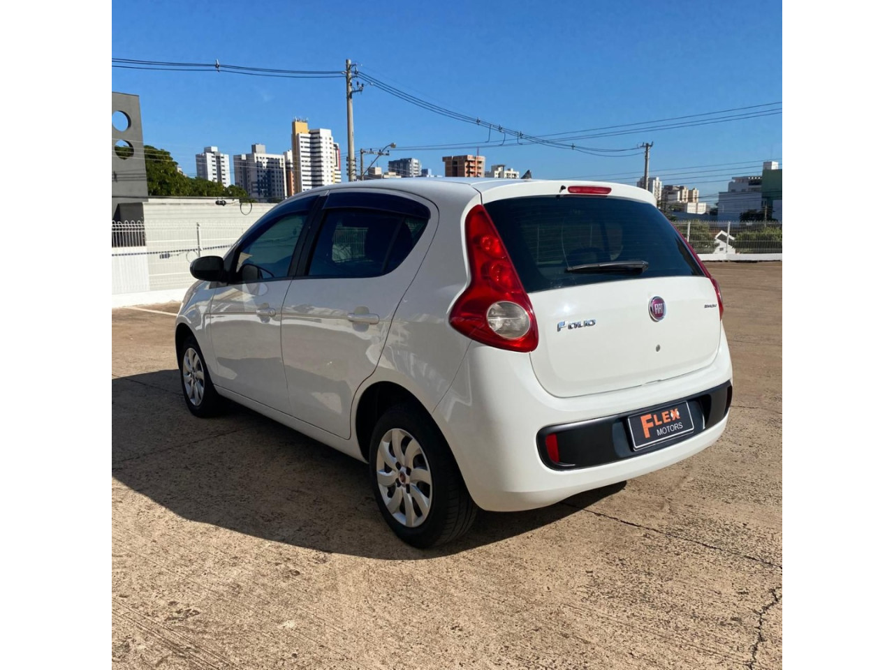 Palio 1.0 4P FLEX ATTRACTIVE