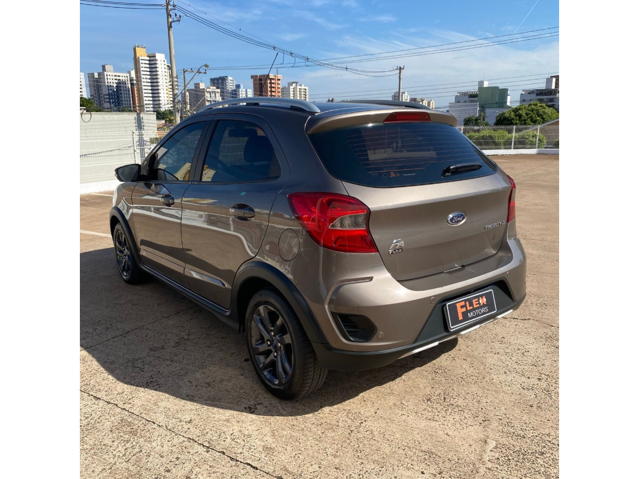 Ka Hatch 1.5 12V 4P TI-VCT FLEX FREESTYLE AUTOMÁTICO