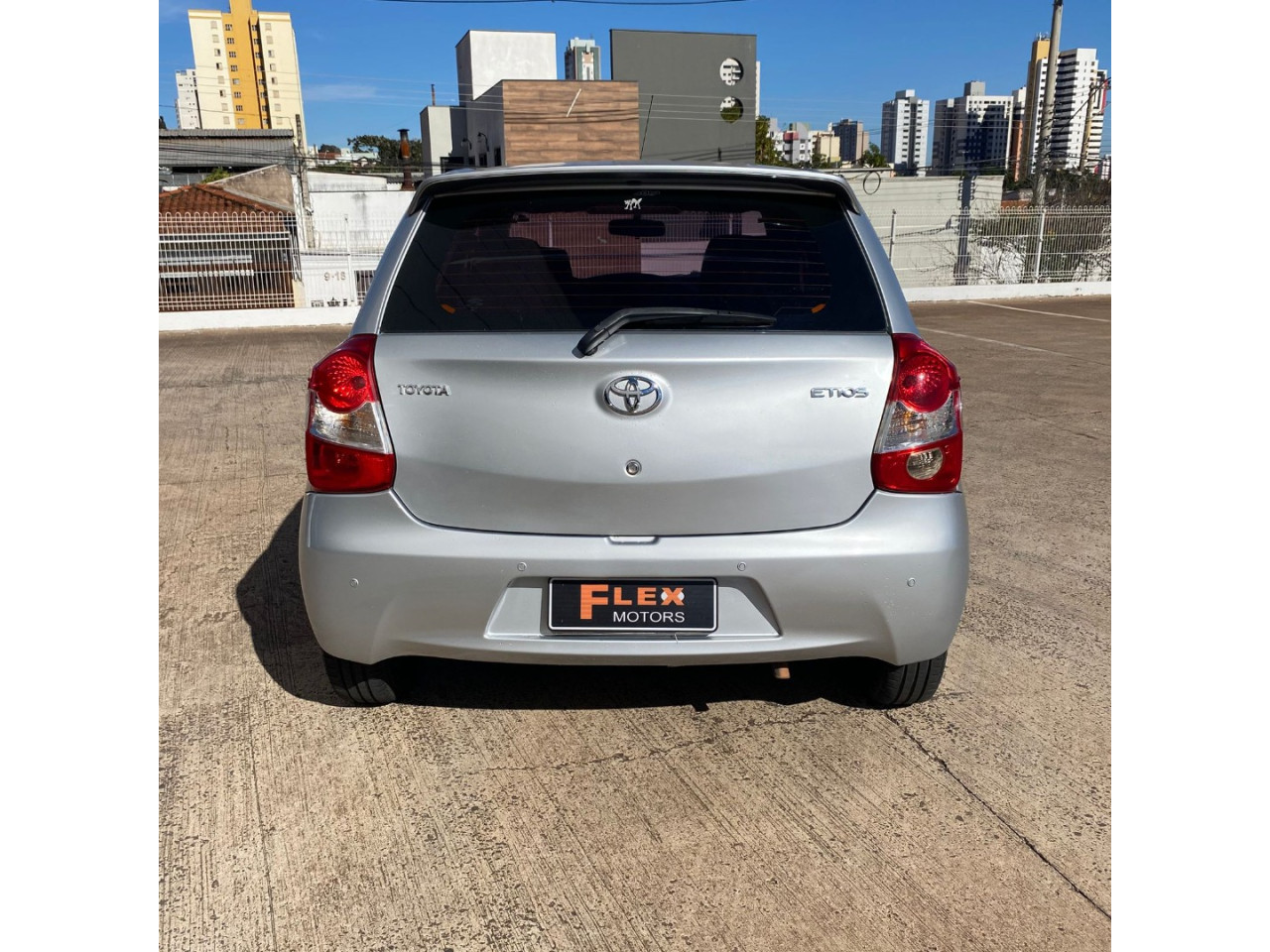 Etios Hatch 1.3 16V 4P FLEX X