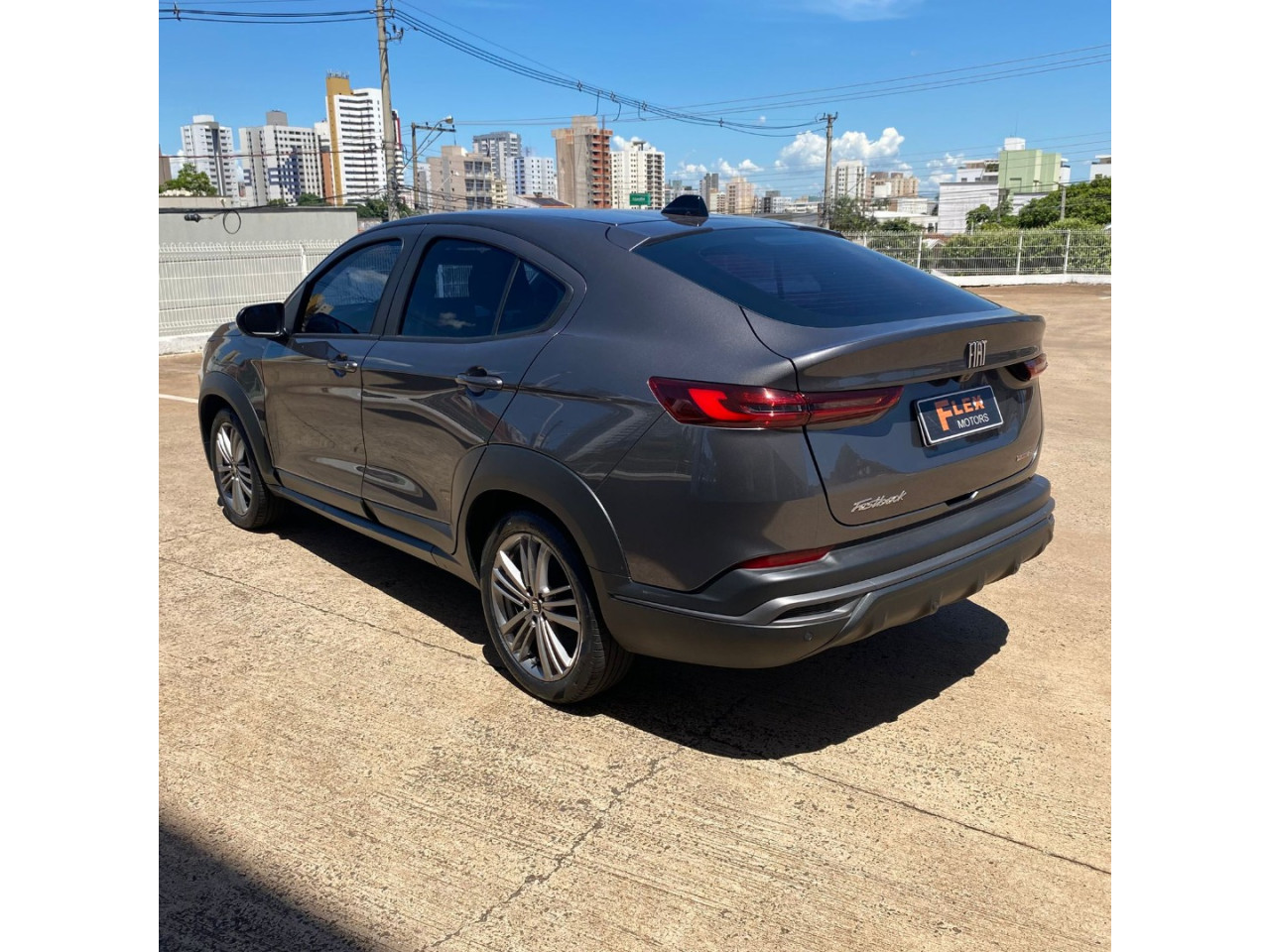 FIAT Fastback 1.0 12V 4P FLEX 200 TURBO AUTOMÁTICO CVT