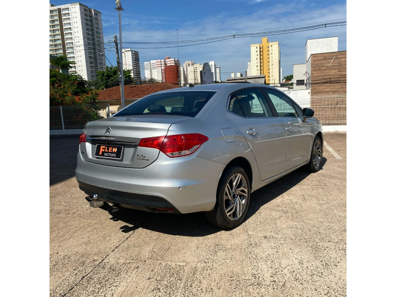 C4 Sedan 1.6 16V 4P LOUNGE EXCLUSIVE THP TURBO AUTOMÁTICO