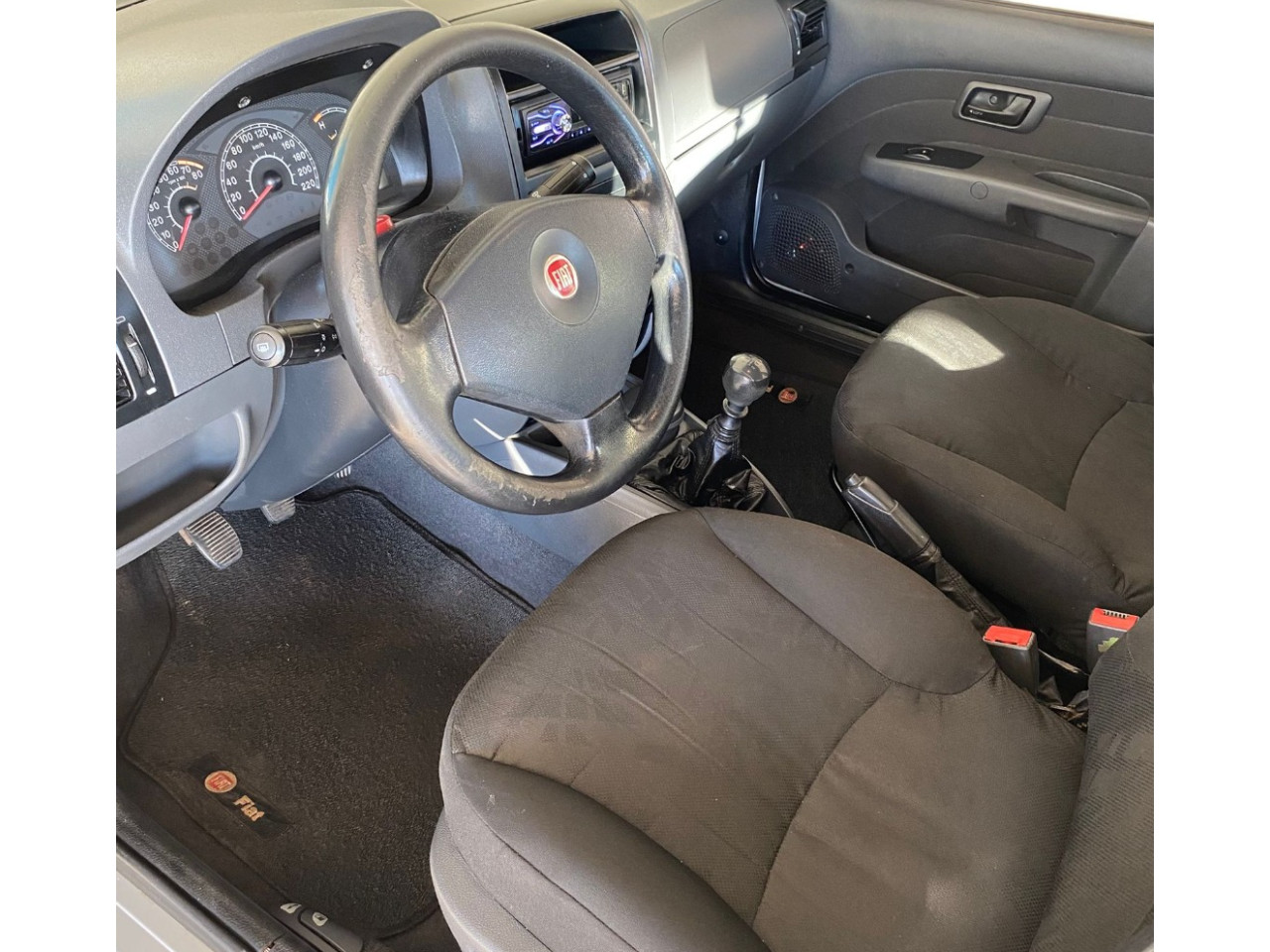 FIAT Siena 1.0 4P EL FLEX CELEBRATION