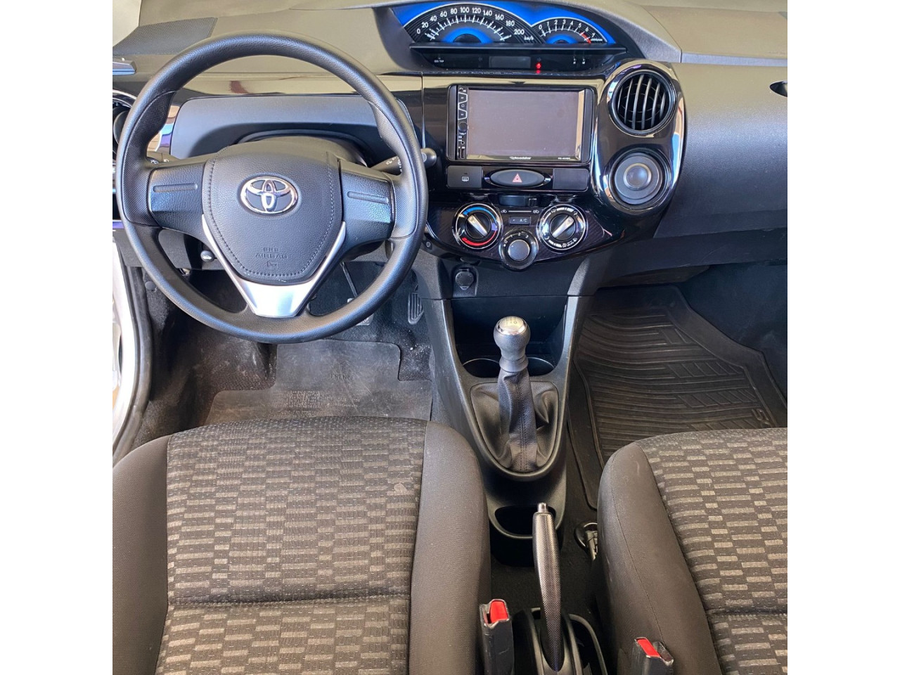 Etios Hatch 1.3 16V 4P FLEX X