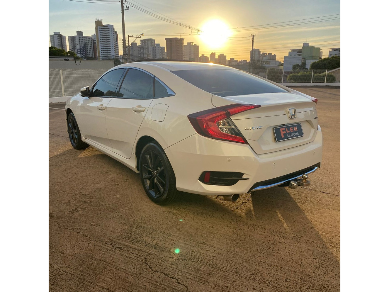 Civic 1.5 16V 4P TOURING TURBO AUTOMÁTICO CVT