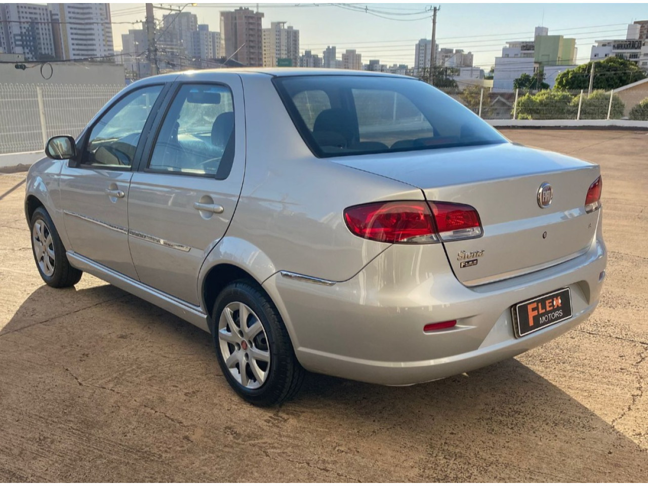 FIAT Siena 1.0 4P EL FLEX CELEBRATION