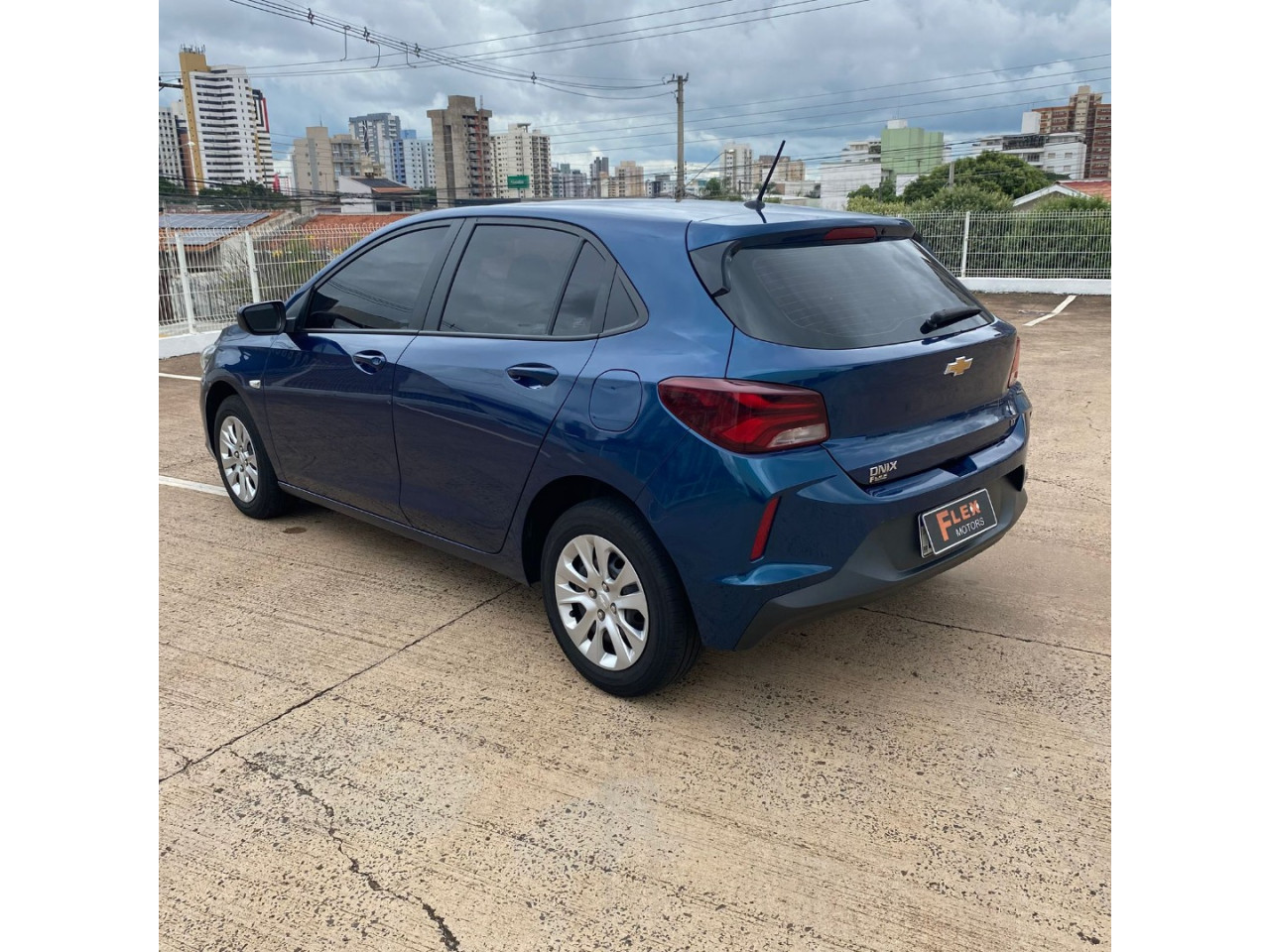 CHEVROLET Onix Hatch 1.0 4P FLEX LT1