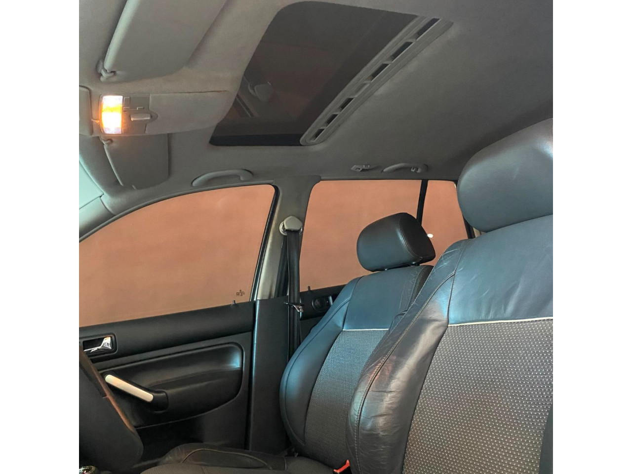 VOLKSWAGEN Golf 1.6 4P SPORTLINE FLEX